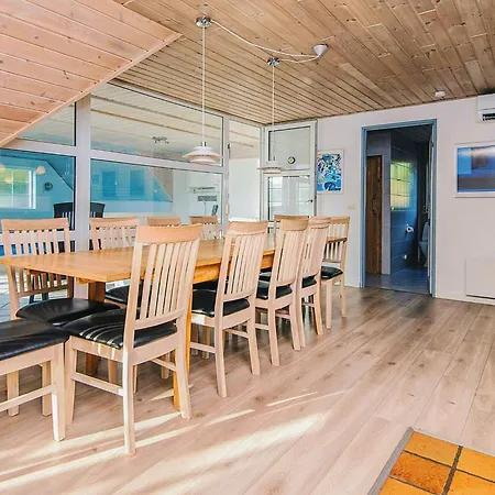 4 Star In Holiday home